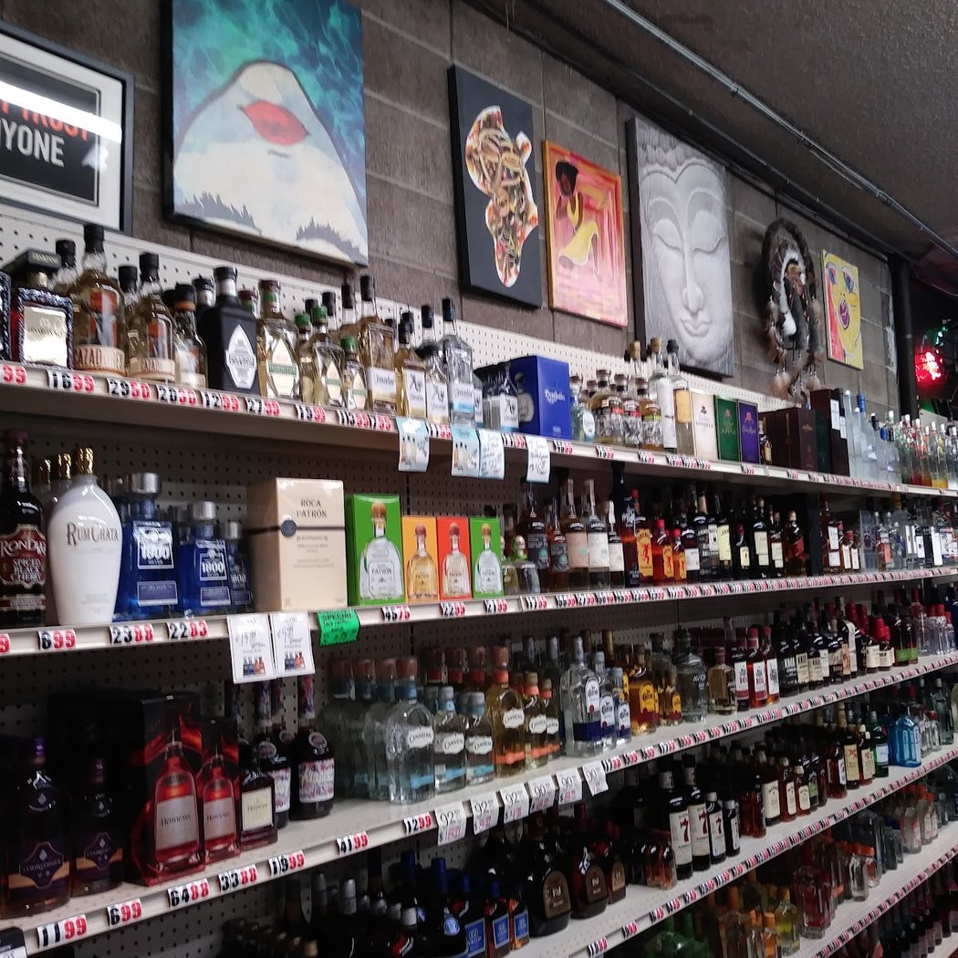 Sav-Mor Liquor Store 1
