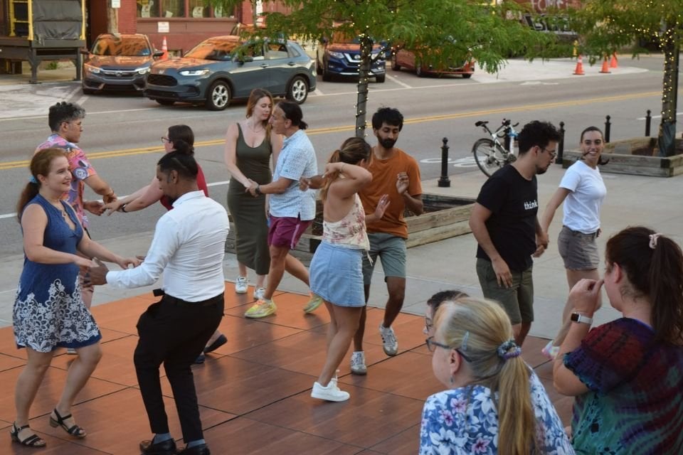 Open Salsa Dancing 2