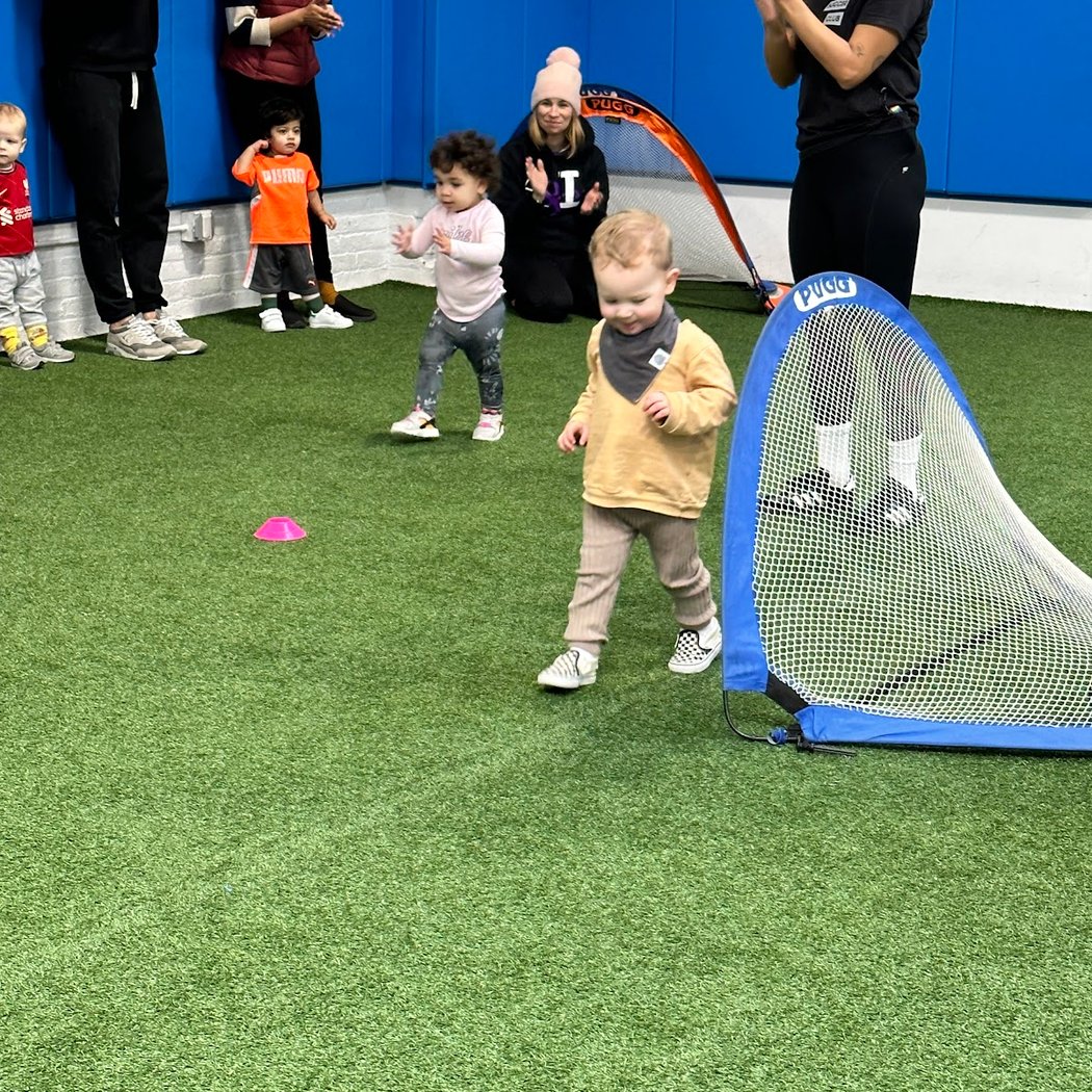 Kids Soccer Classes for players 4 years 1