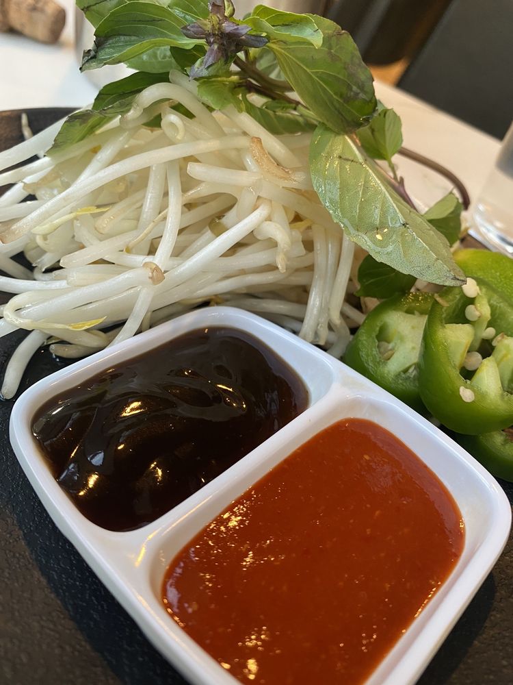 Hanna - Asian Noodle Bar (Downtown) 3