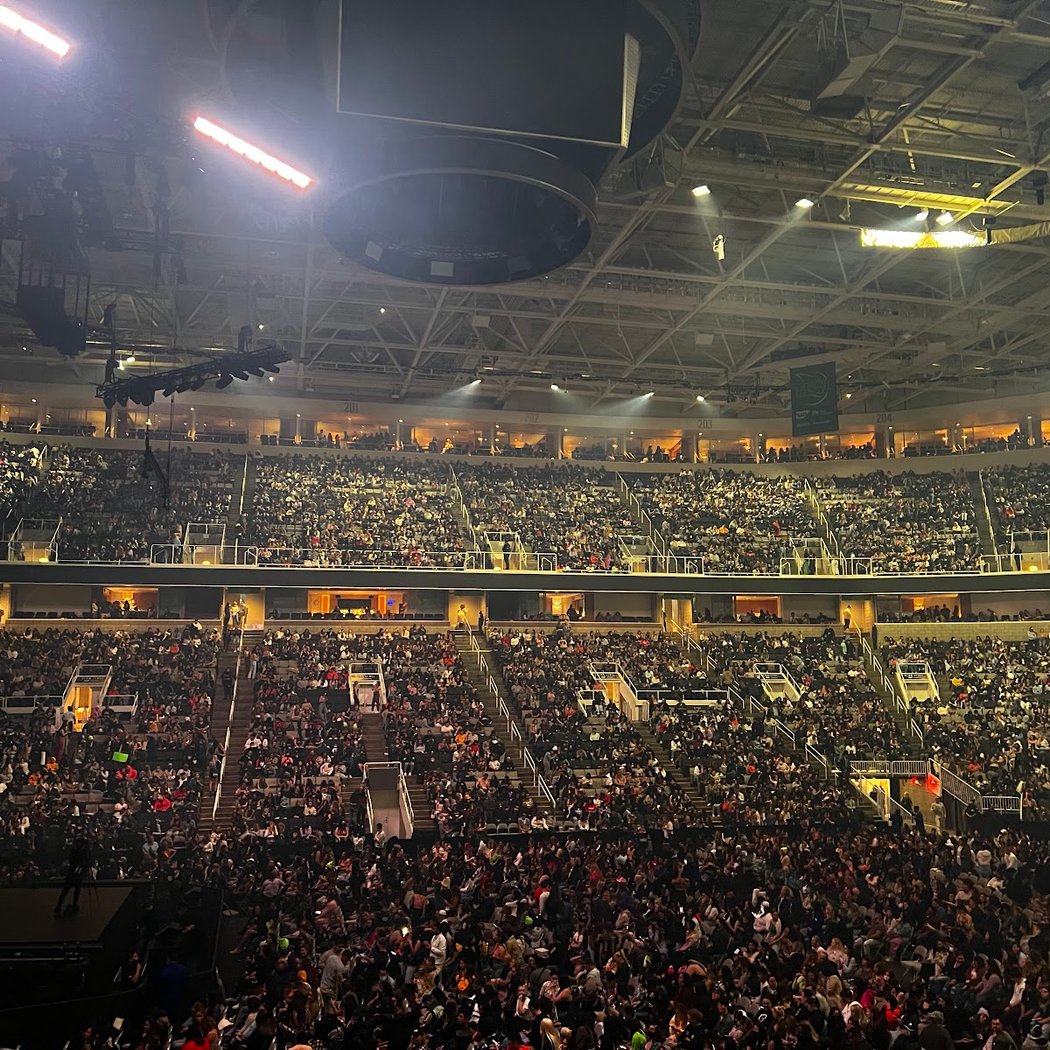 Sonu Nigam Live In Concert with Grand Symphony 3
