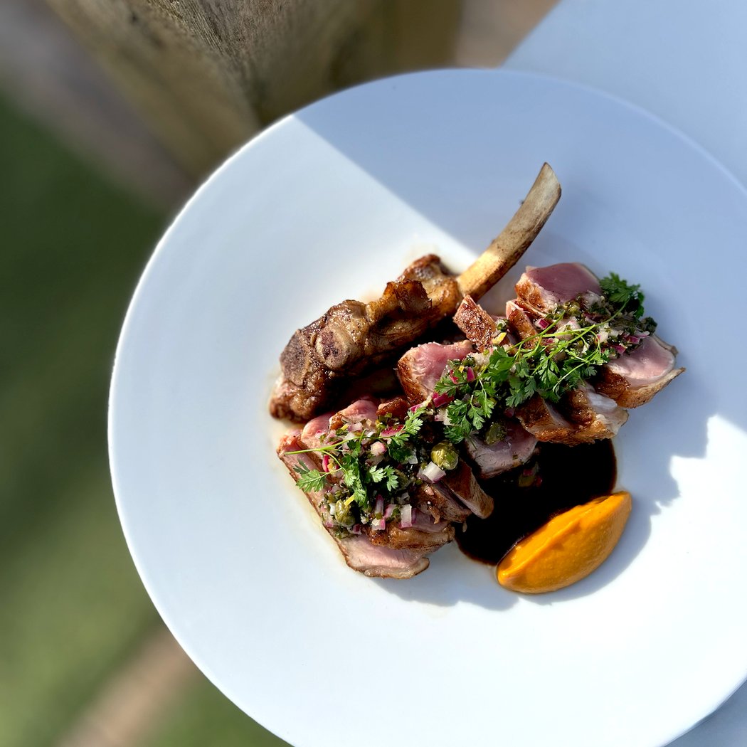 Rowing Club Restaurant 1