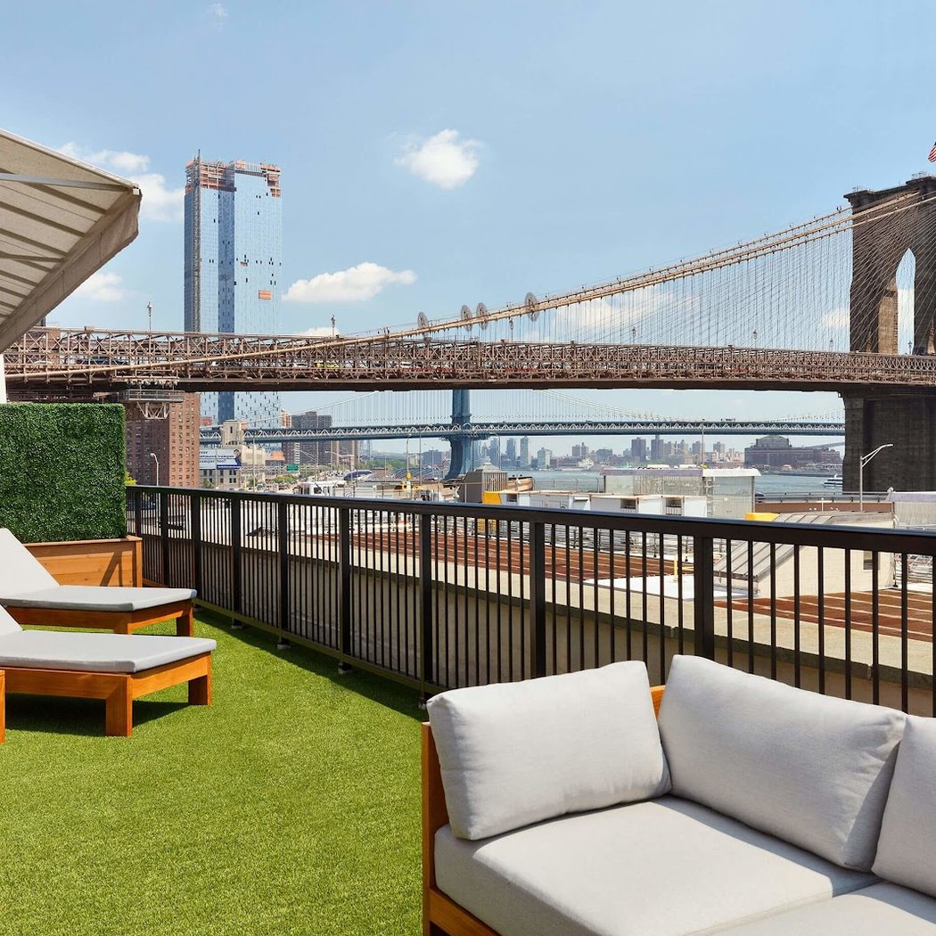 33 Hotel New York City Seaport 1