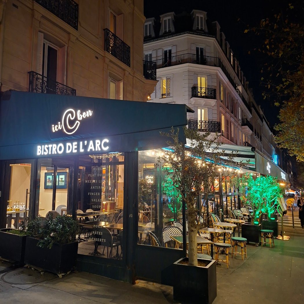 Bistro de l'Arc 3