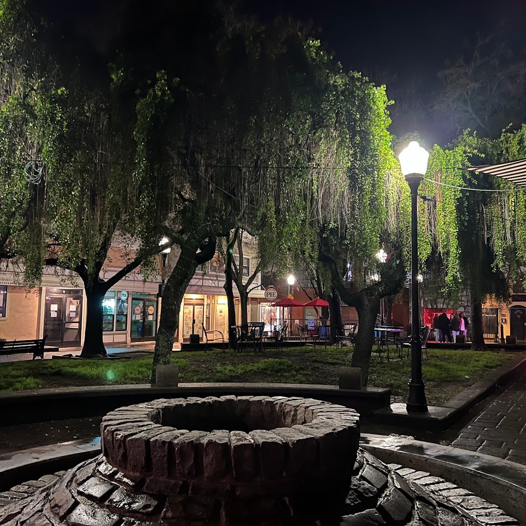 Putnam Plaza Park 5