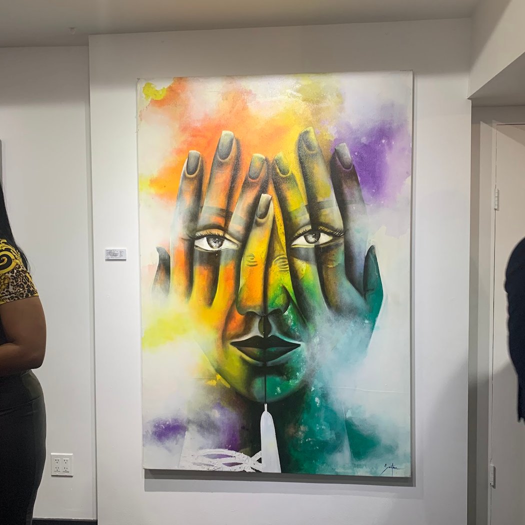 Under Minerva Art Gallery 1