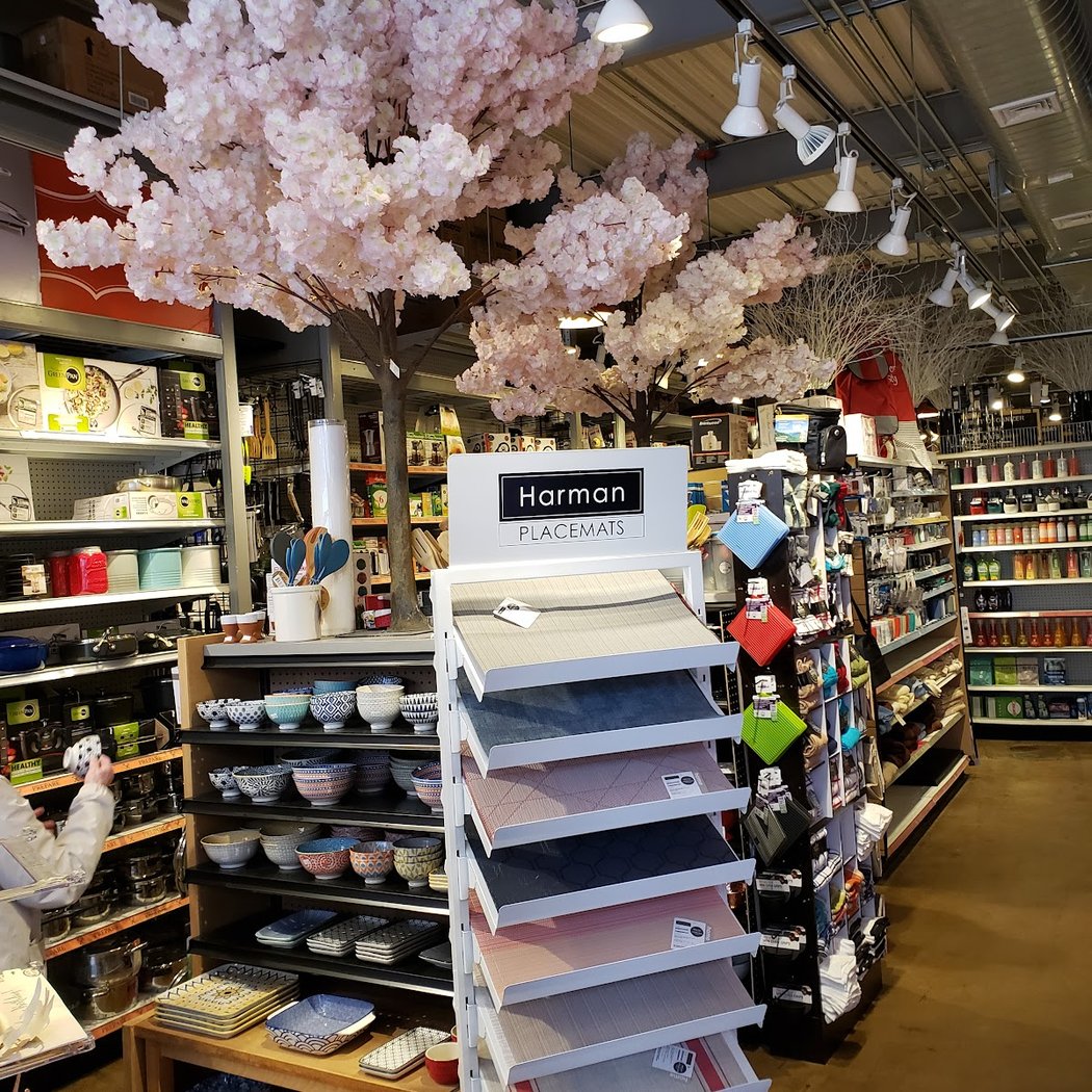 Gantry Home & Hardware 3
