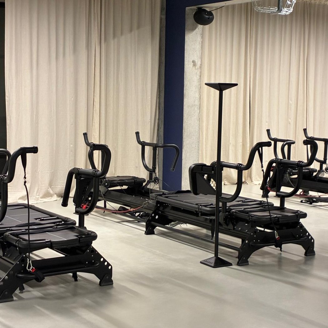 SCULPT CLASS & SPRITZES 2
