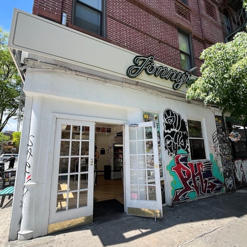 Jonny's Pizza 2