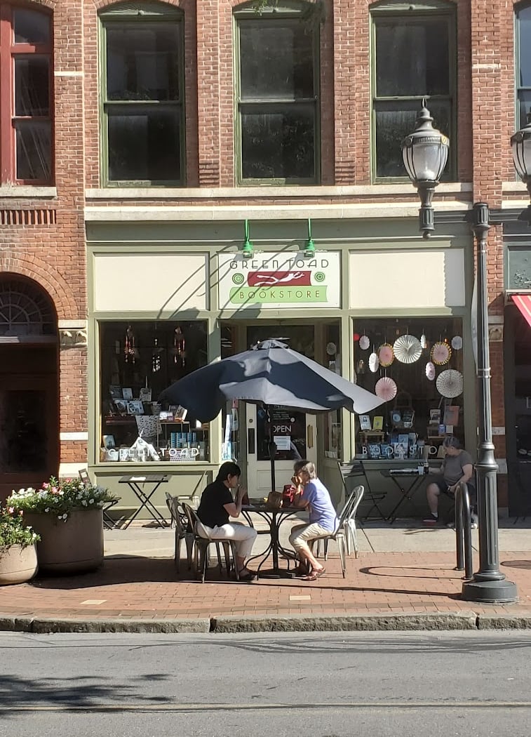 Green Toad Bookstore 2