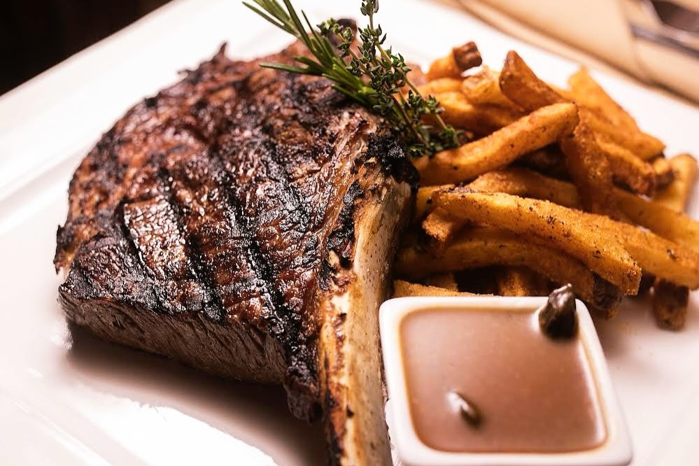 Wolf & Lamb Steakhouse 1
