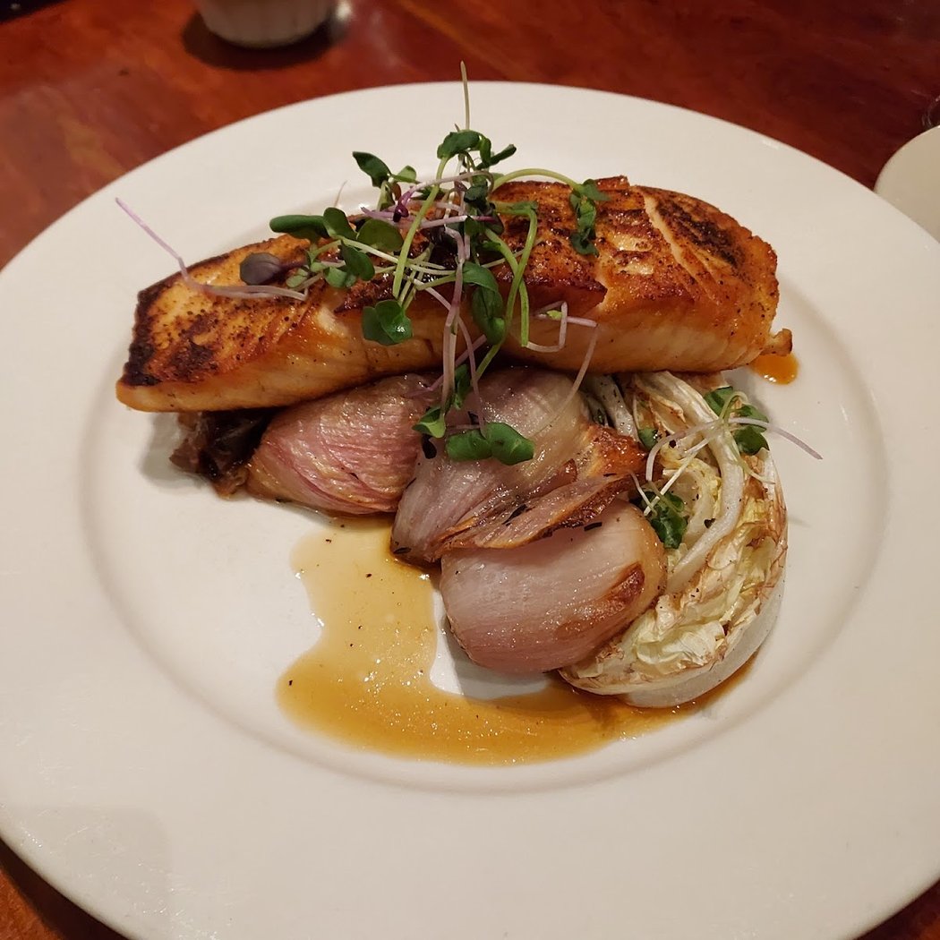 Knickerbocker Bar & Grill 1