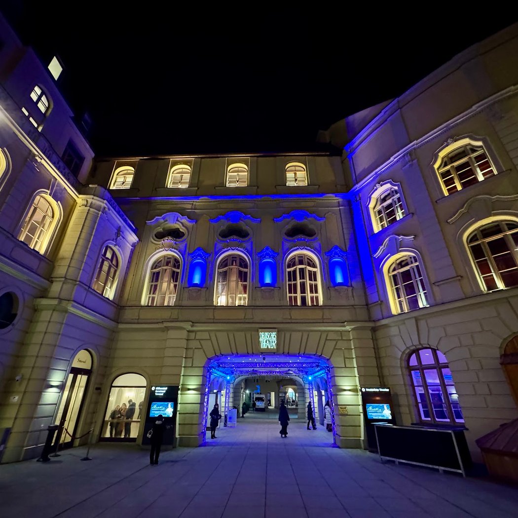Deutsches Theater 3