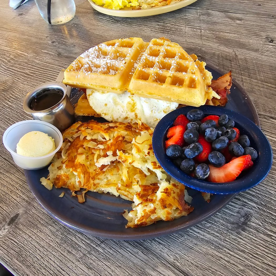 Toast Cafe & Grill 3