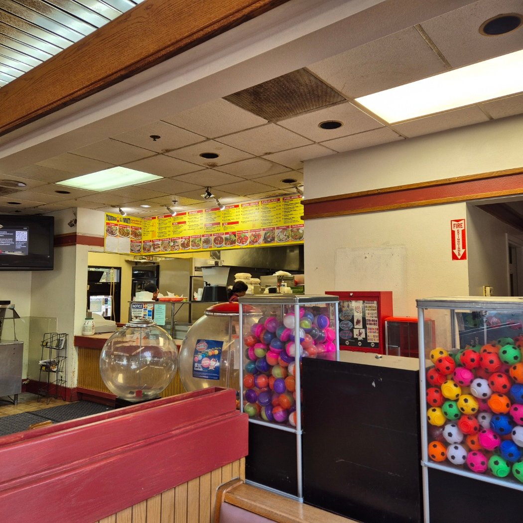 Taqueria El Favorito 2