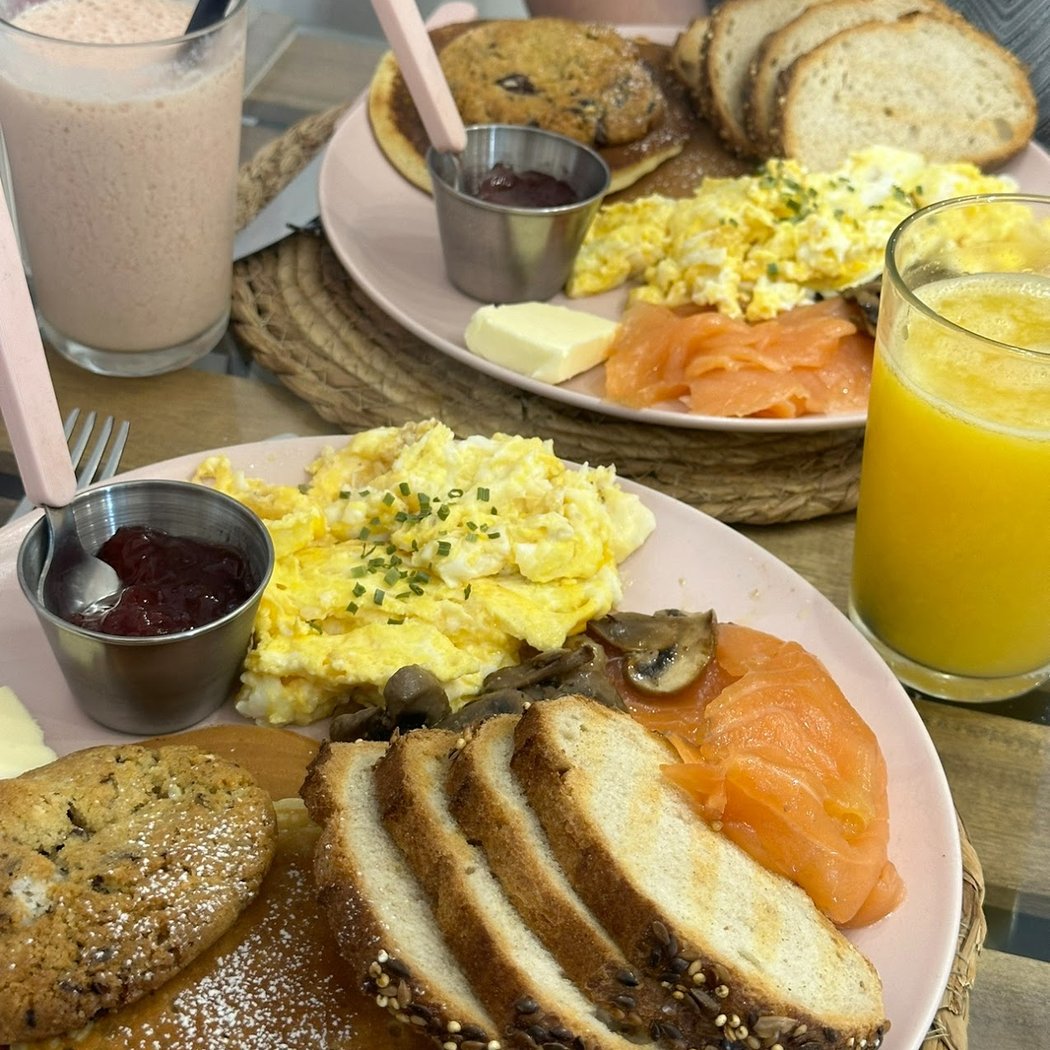 Bloomy Brunch 5