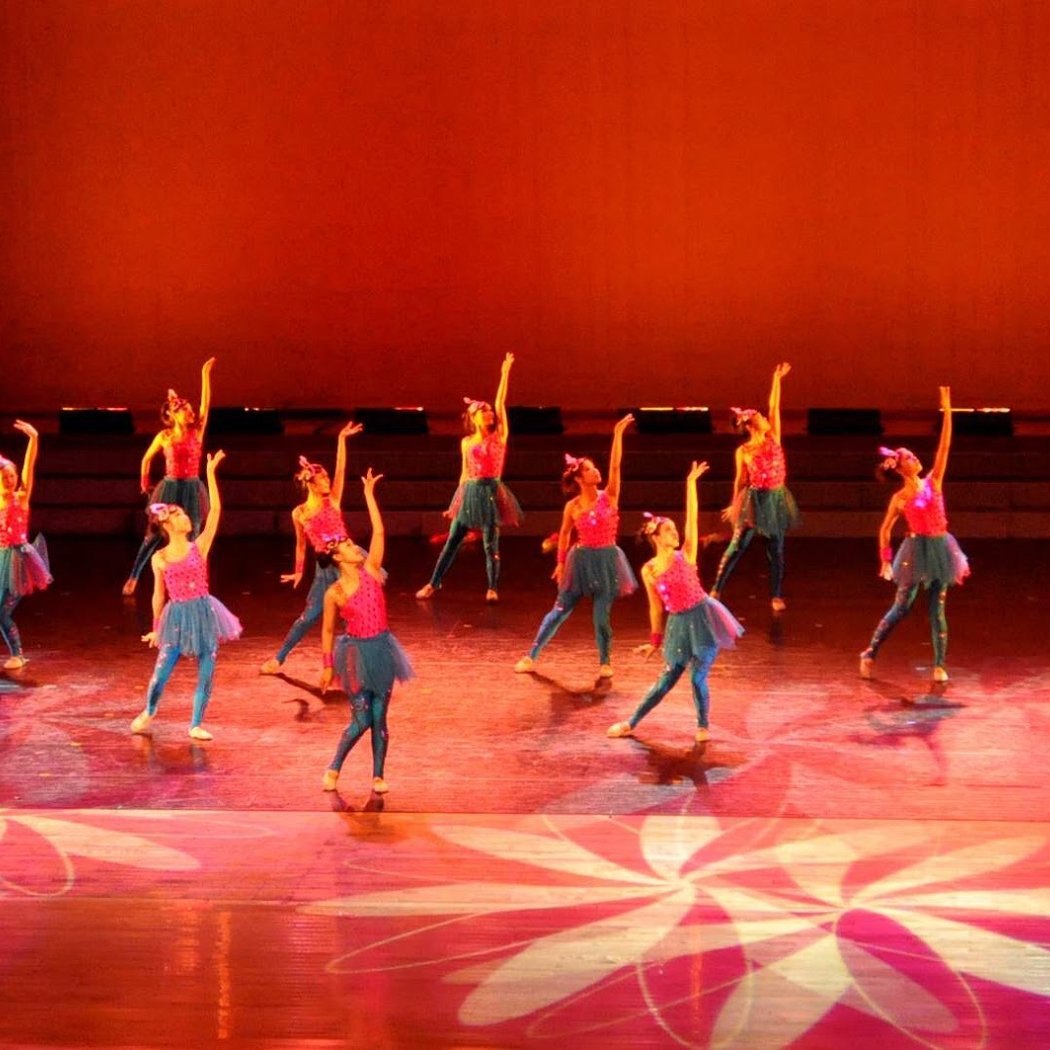 Mae Mae Dance Studio 3