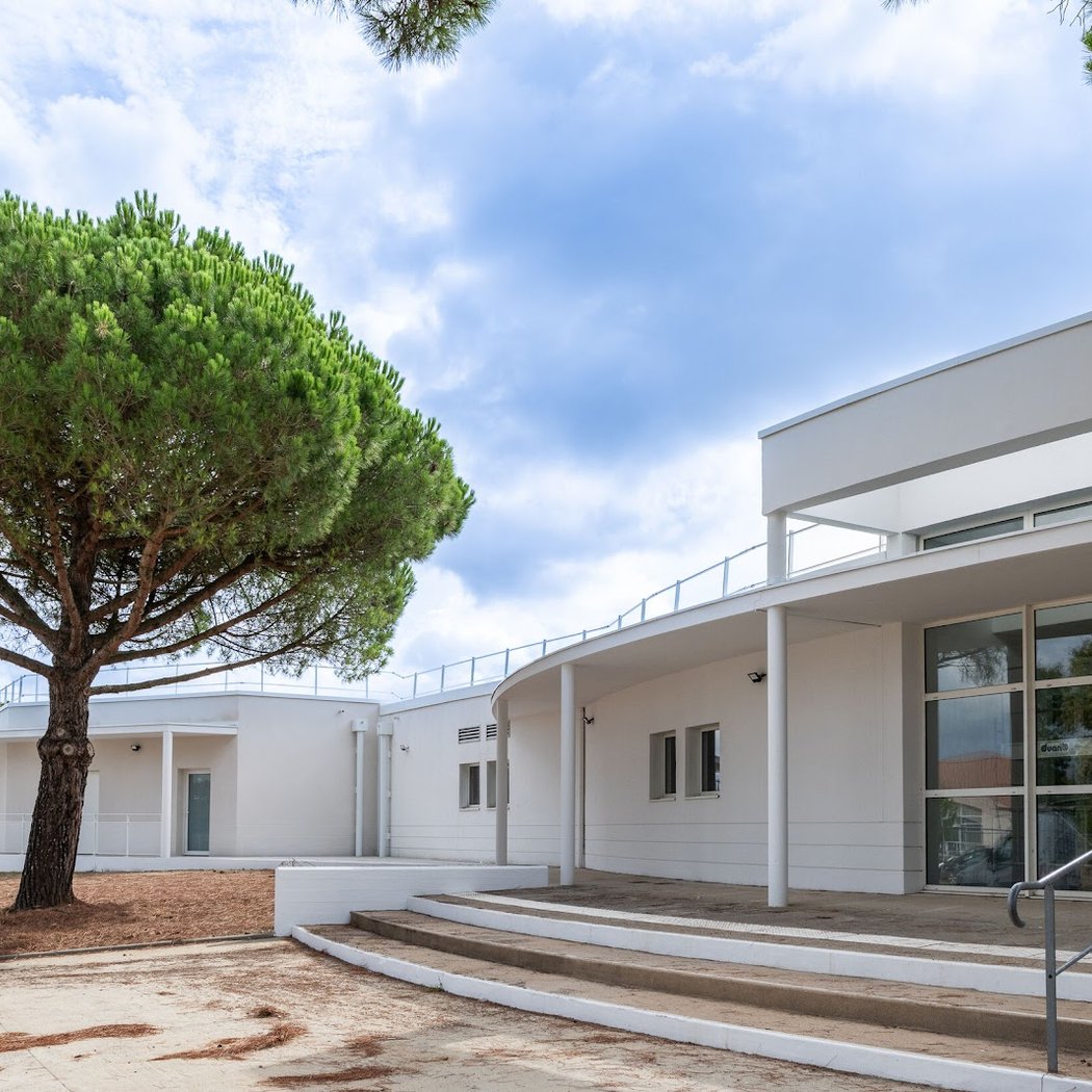 Jean Blanchet Aquatic Center 3
