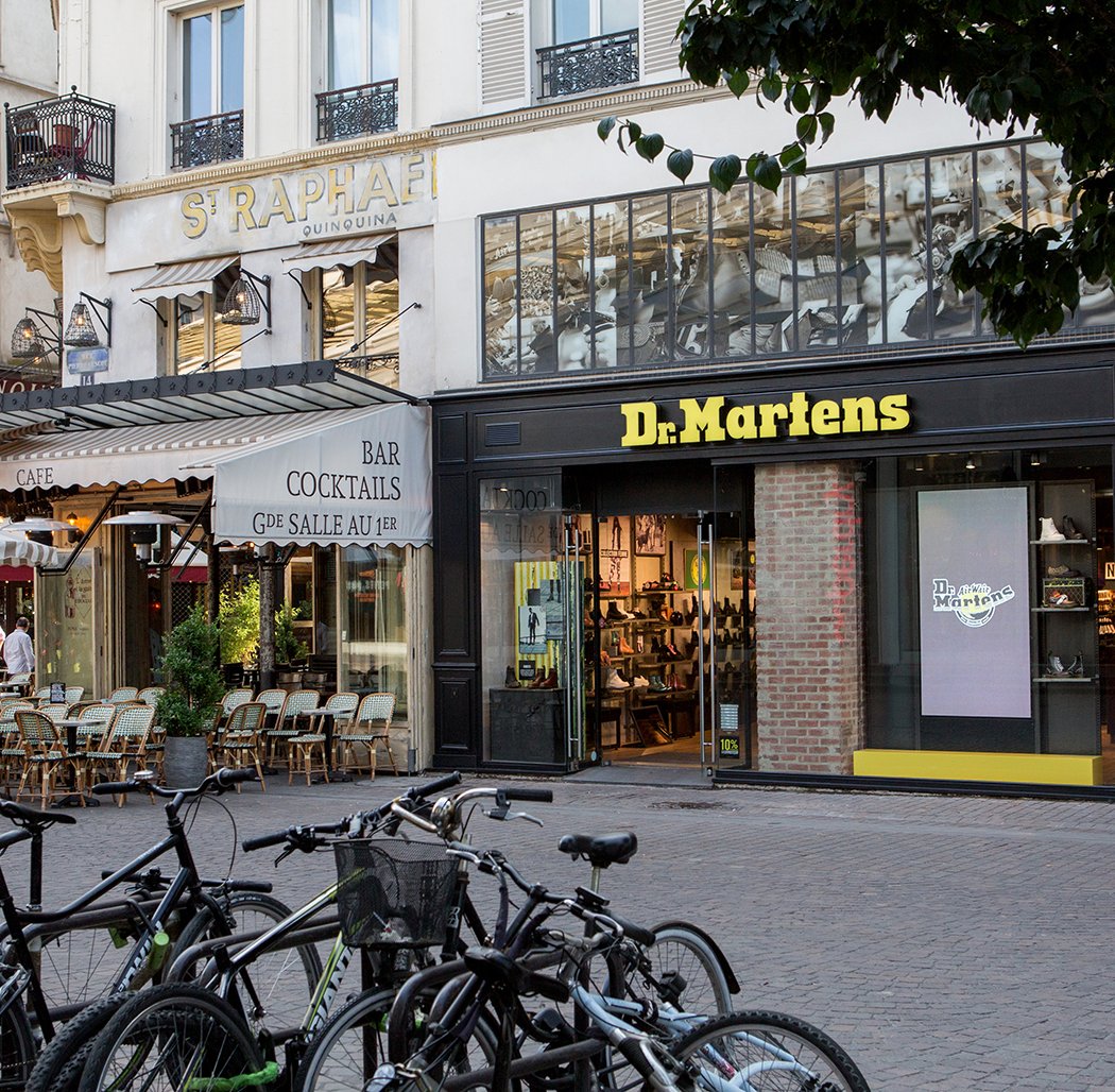 Dr. Martens 2