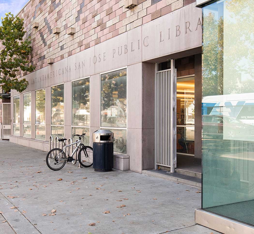 Biblioteca Latinoamericana Branch Library 2