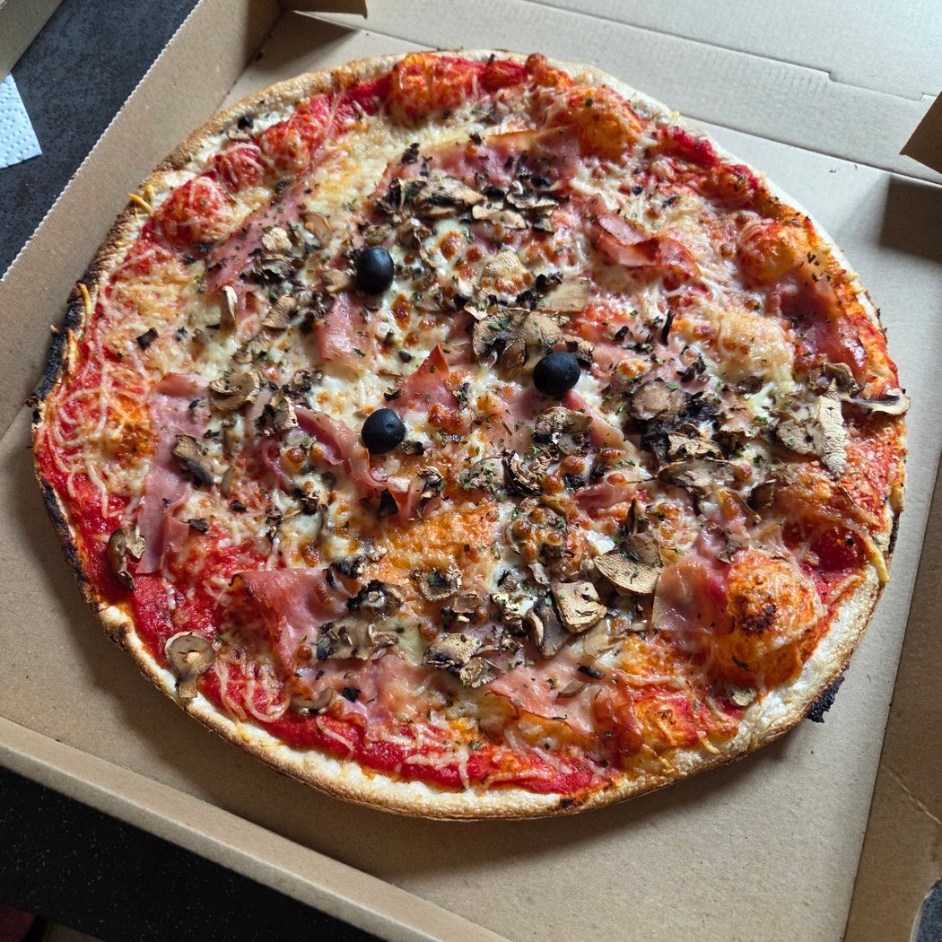 Le four à pizza 3