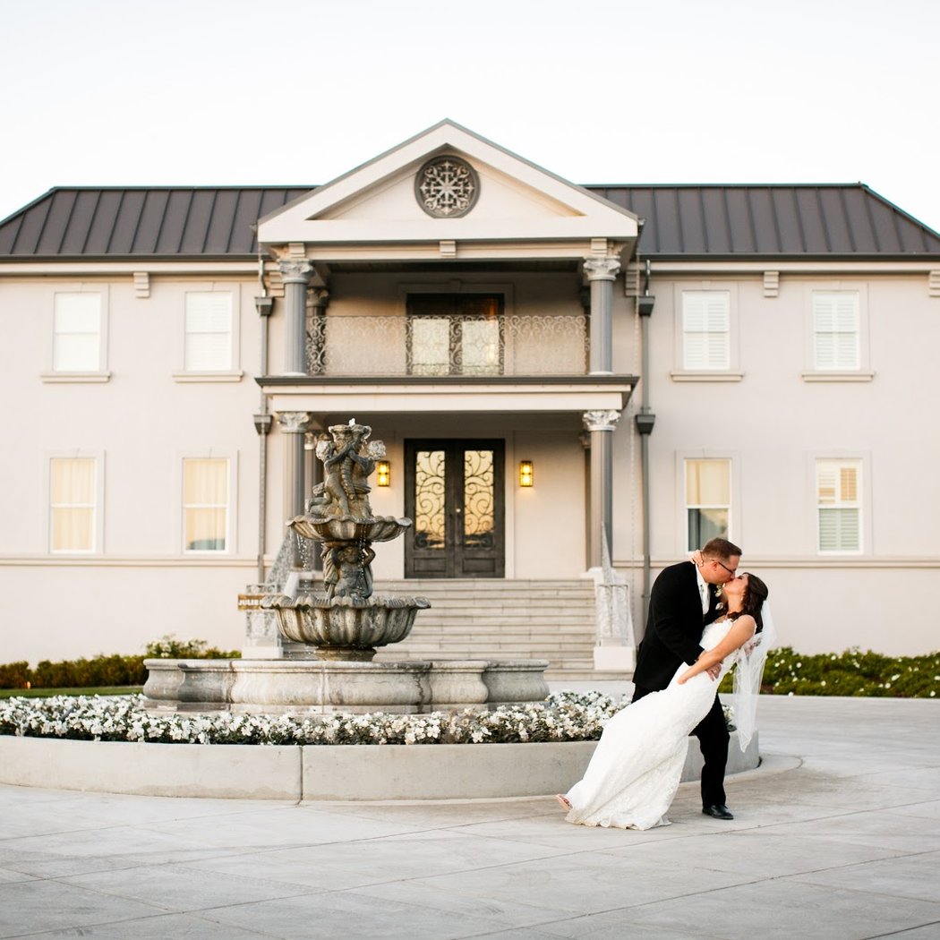 Willow Heights Mansion 1