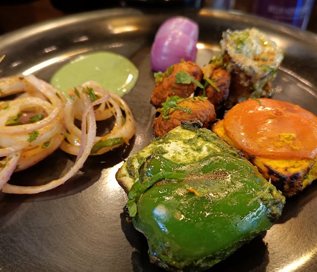 Kanpurwale Restaurant and Caterers 2