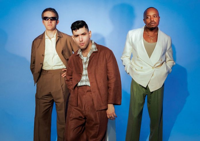 Durand Jones & The Indications Bring Flowers Tour 1