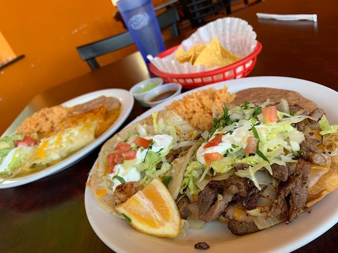 El Pitayo Mexican Restaurant 2