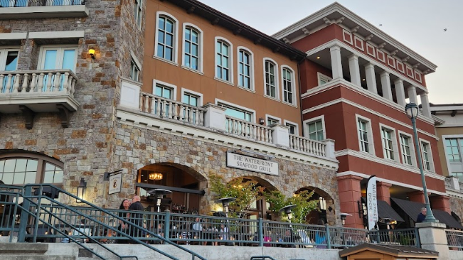 The Waterfront Seafood Grill 2