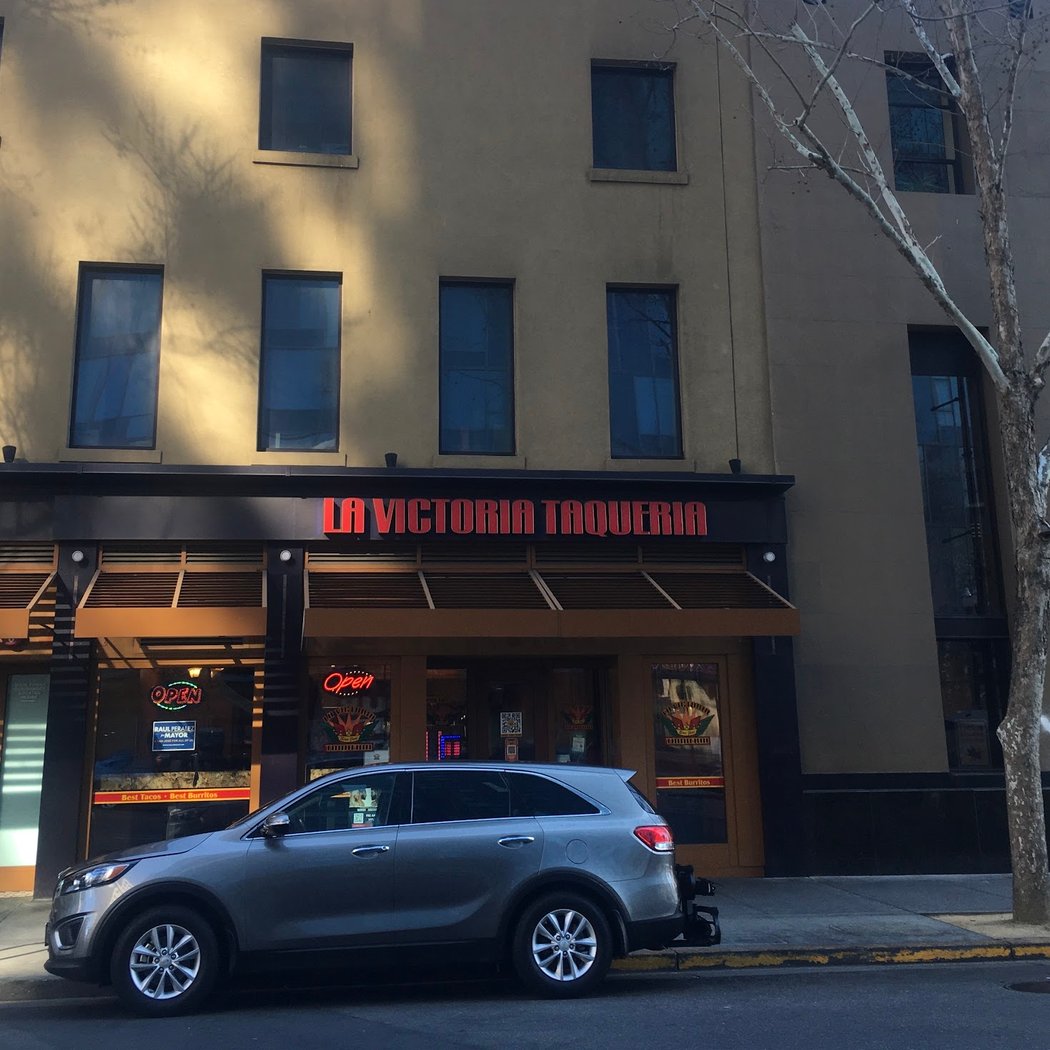 La Victoria Taqueria 2