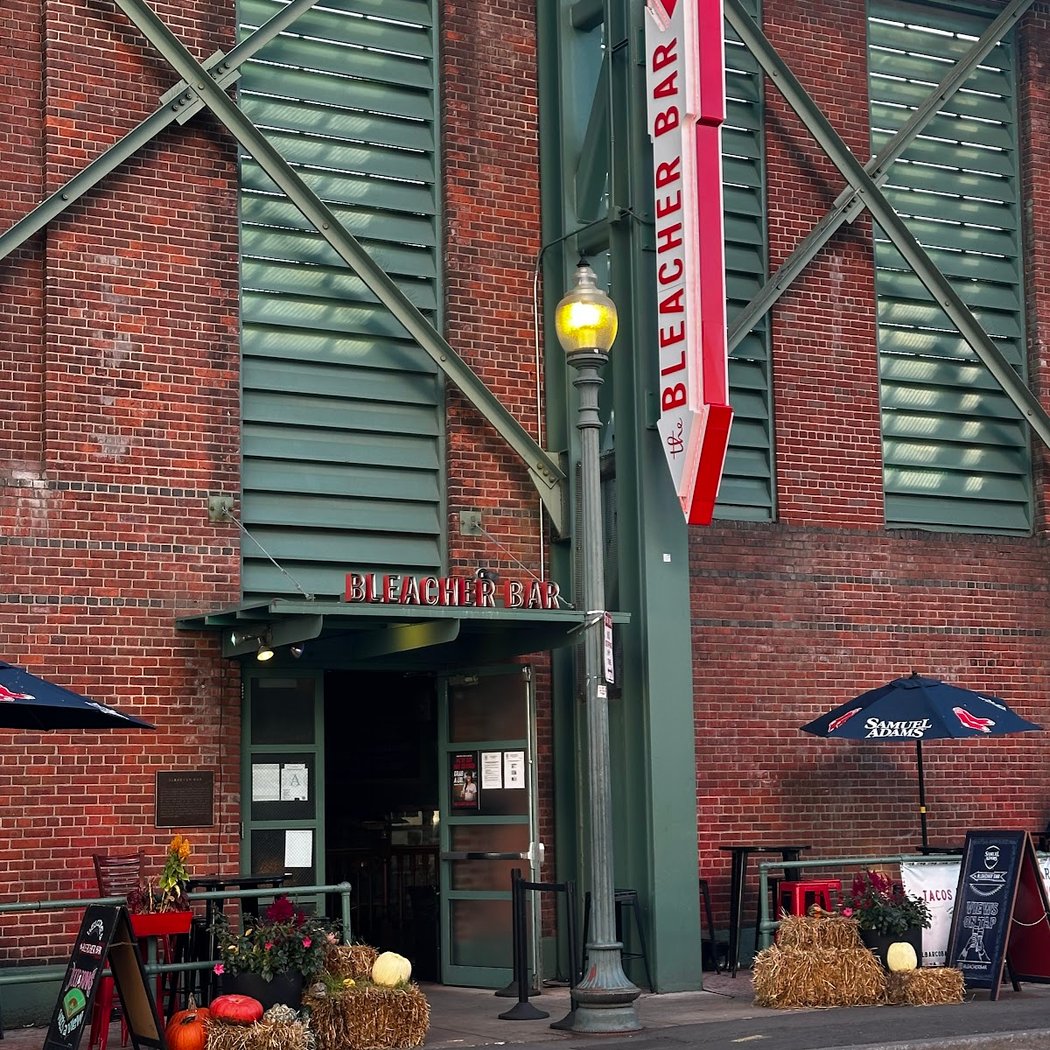 Trivia Nights at Bleacher Bar 3