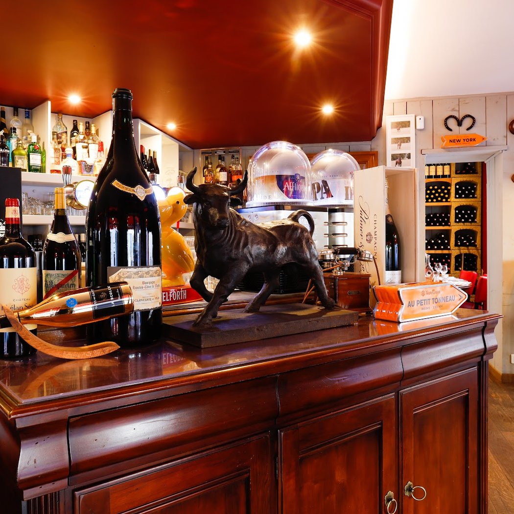 Restaurant Bar Au Petit Tonneau Levallois 2