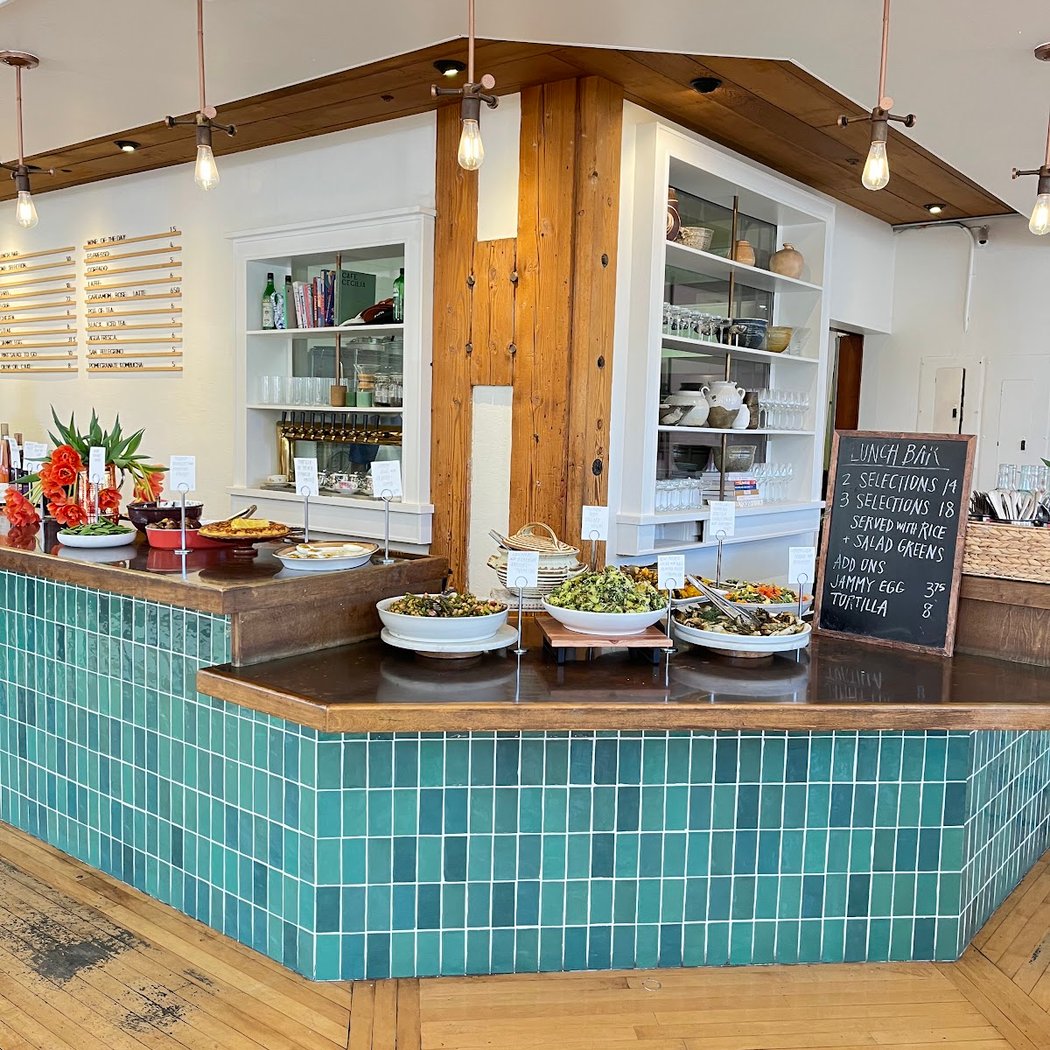 Inaugural Day - Flying Noir Art + Chocolate 4