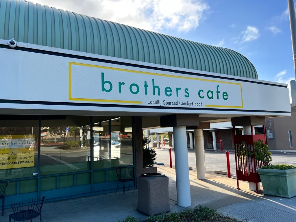 Brothers Cafe 2
