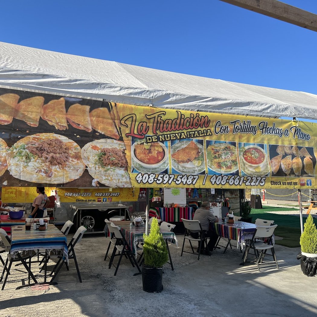 La Tradición de Nueva Italia Food Truck 2