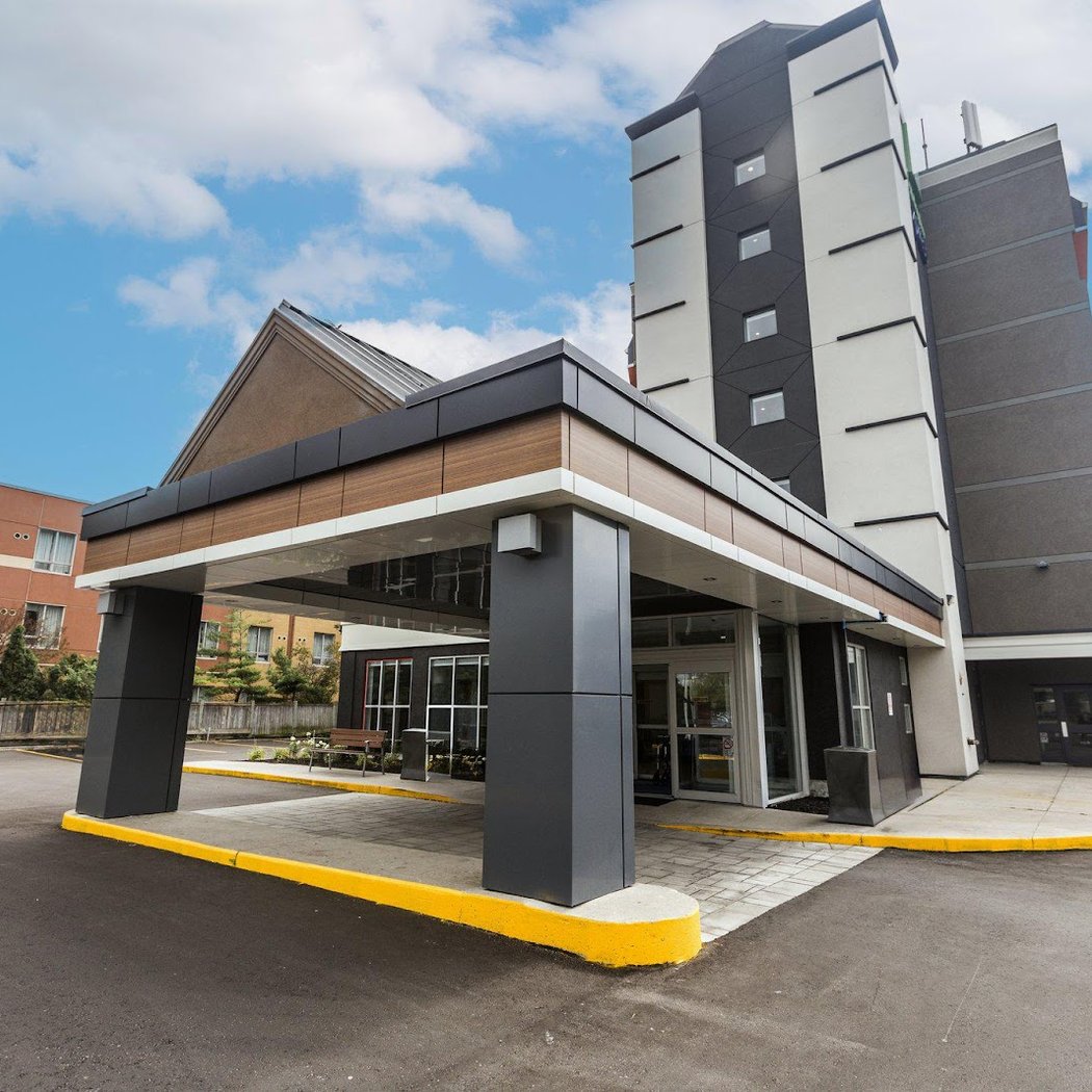 Holiday Inn Express Toronto-North York by IHG 2