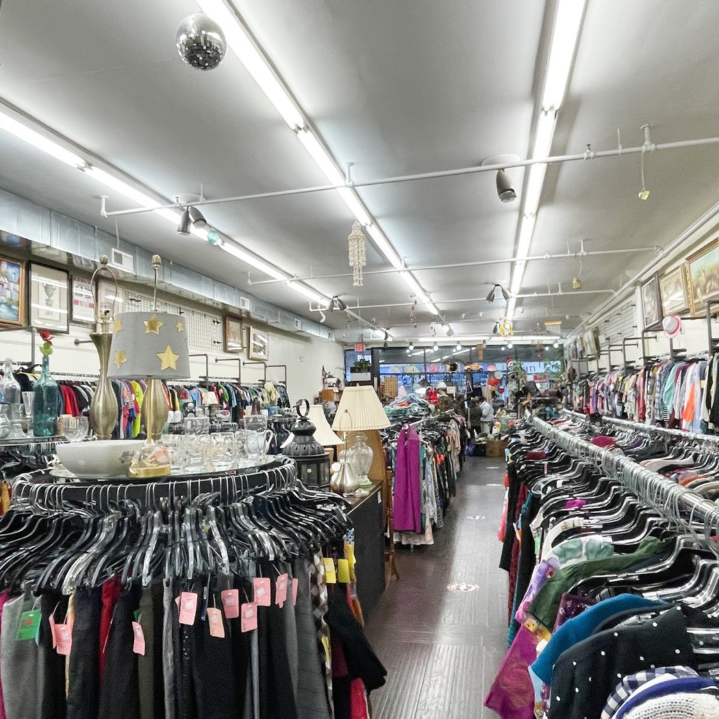 Steinway Thrift Shop 3