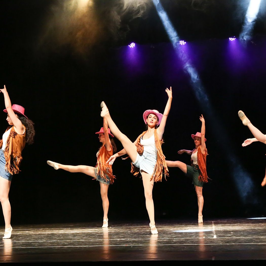 Dance Attitude 1
