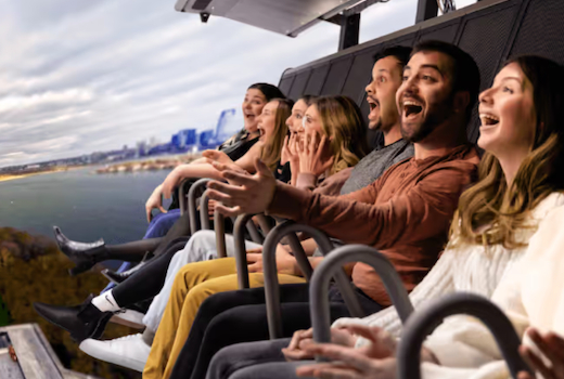 RiseNY: An Immersive Flight Simulation & Museum Experience 1