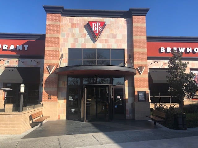 BJ's Restaurant & Brewhouse 2