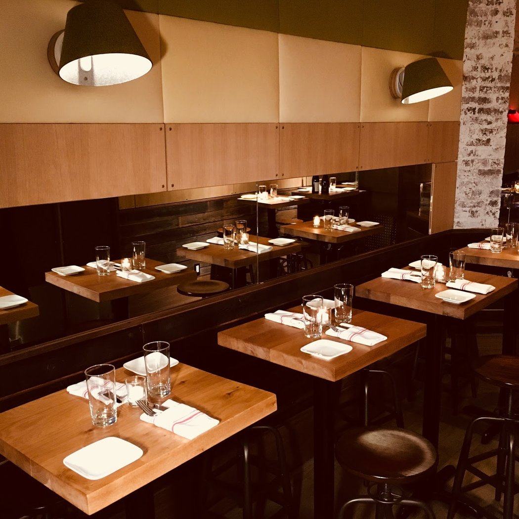 Amélie Upper West Side Bistro & Wine Bar 2