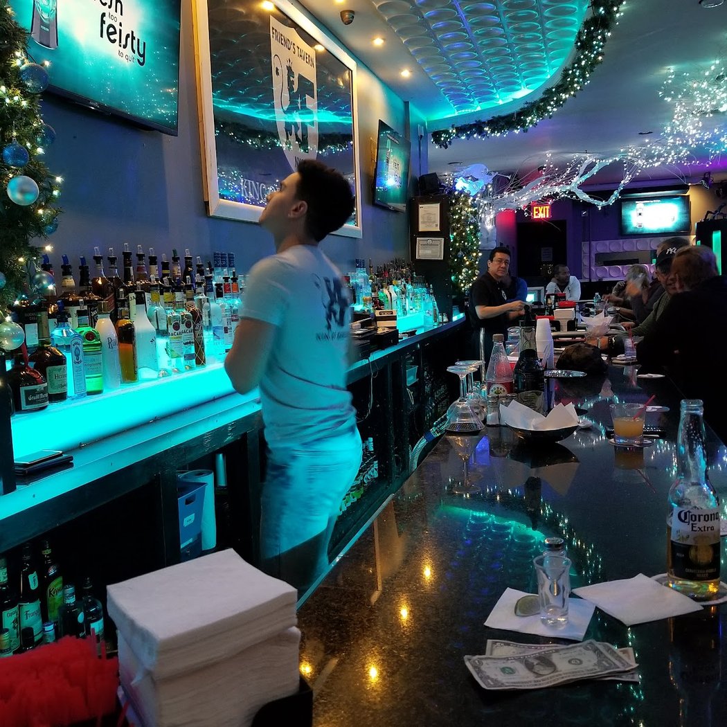Friend's Tavern 3