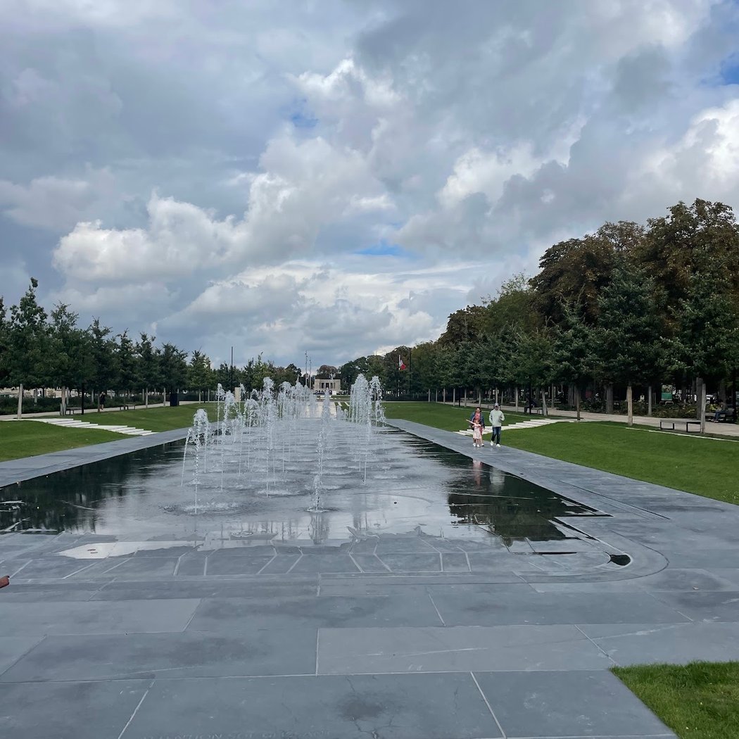 Miroir d'eau des Hautes Promenades 2