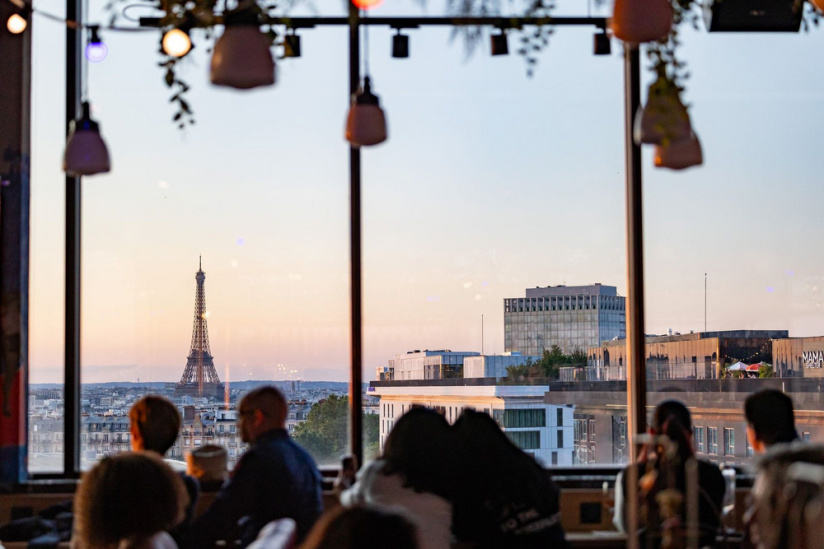 rooftop dinner and fireworks 1