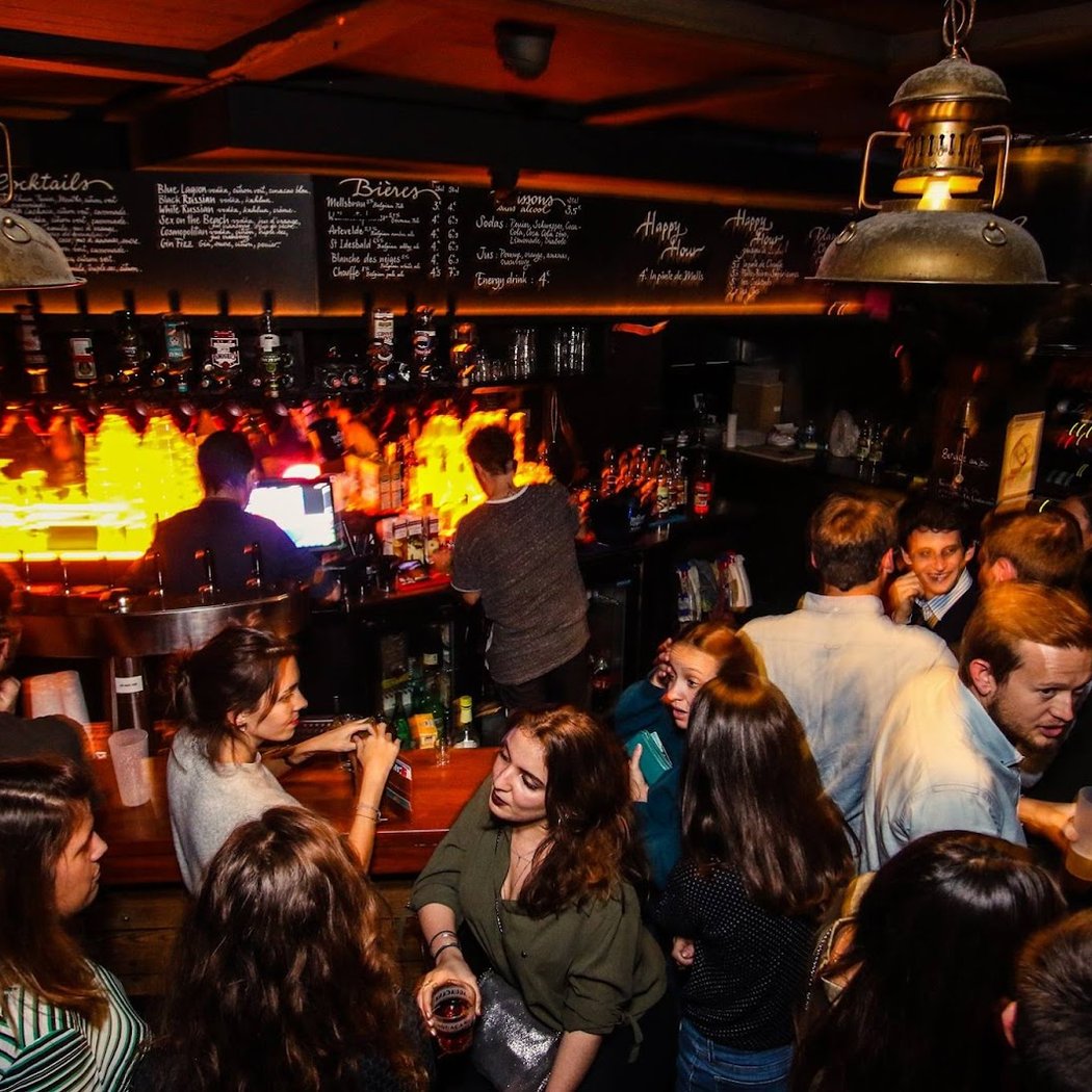 Dj tous les jeudi, vendredi et samedi 1