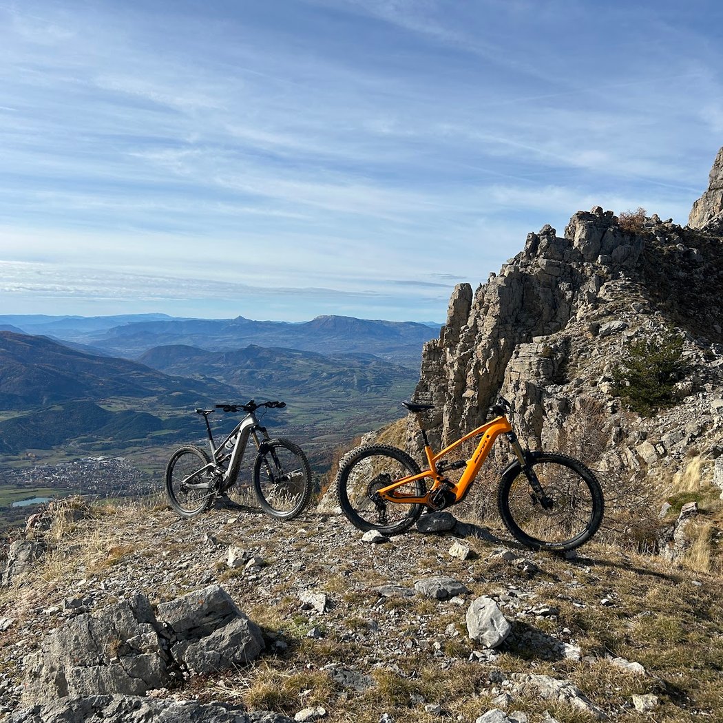 Bike in Alpilles 1