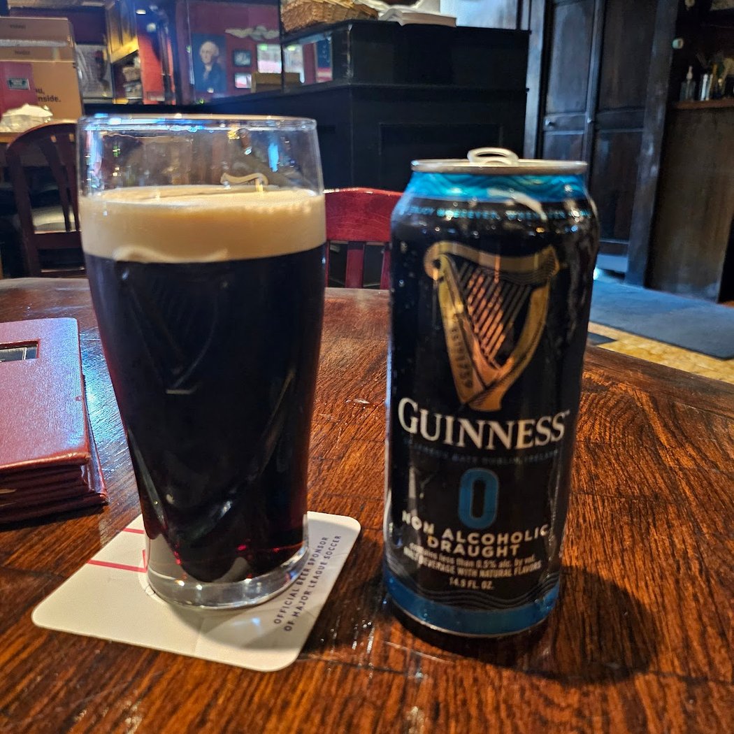 Patriot House Pub 4