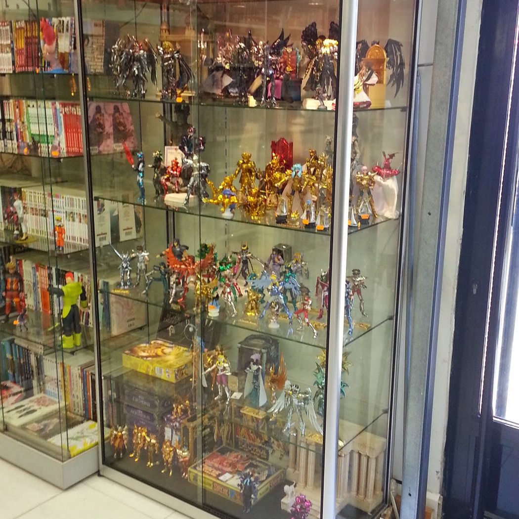 M.C.B.D. SHOP 1