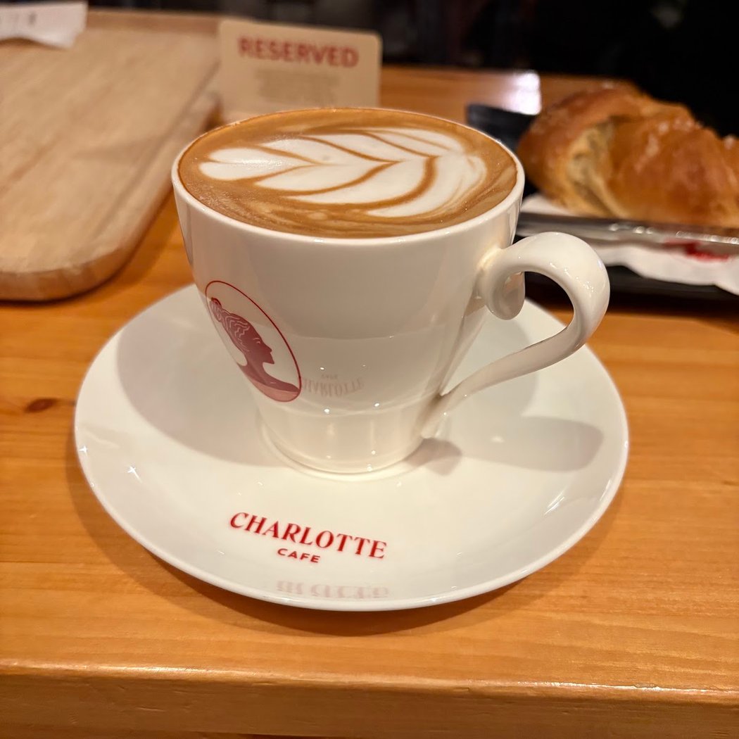 Charlotte Cafe 1